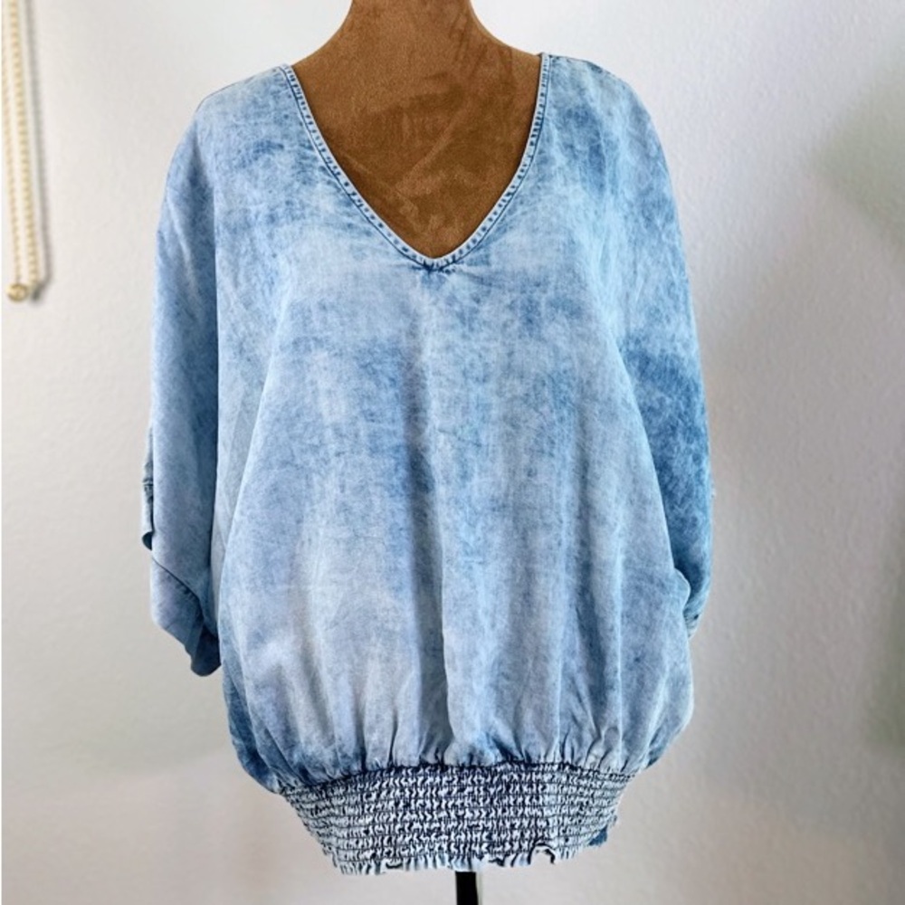 Marc New York Andrew Marc Tie Dye Chambray‎ Top 1X NWT TENCEL Smocked Hem Blue